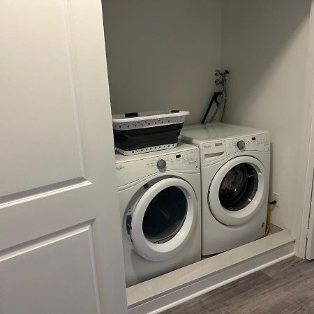 Modern Townhouse, Vaughan, Ontario, Canada Экстерьер фото