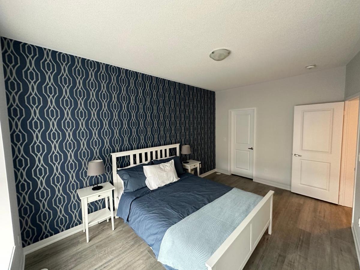 Modern Townhouse, Vaughan, Ontario, Canada Экстерьер фото